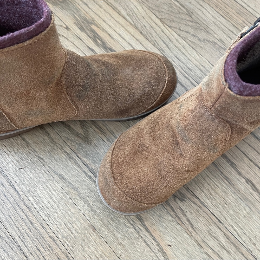 Sorel Meadow Zip Waterproof Boots. Size 8 - Picture 8 of 10